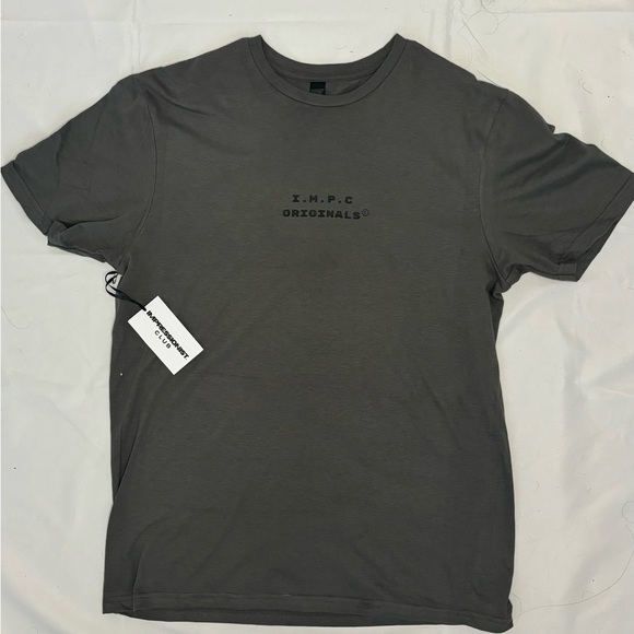 Custom Fashion Art House T-Shirt - Picture 2 of 6